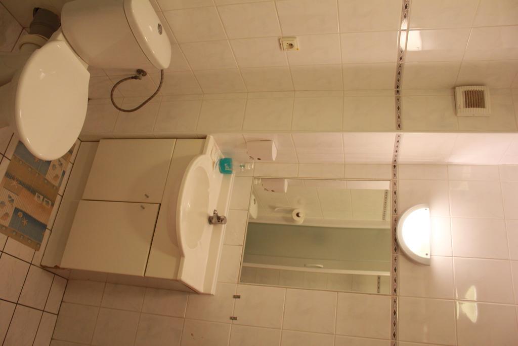 Garni Hotel Anne-Mary ปิเอชตานี ภายนอก รูปภาพ